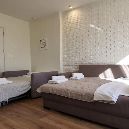 Kate's Place Apartament Burgas City